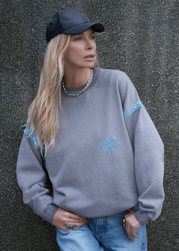 I GOT YOUR BACK 🩷 THE UNIVERSE Hand-Painted Sweatshirt - Washed Grey