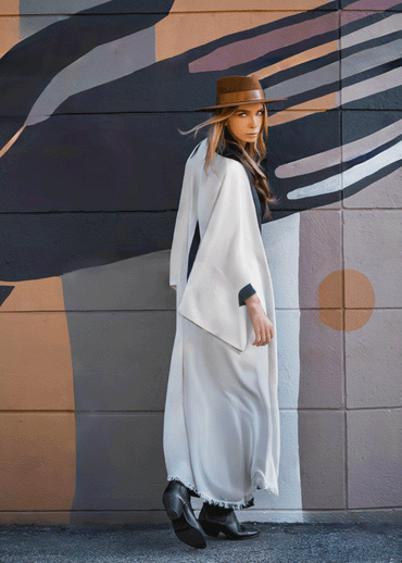 TAKE ME AS I AM Hand-Painted Linen Kimono⎪Natural Linen Black